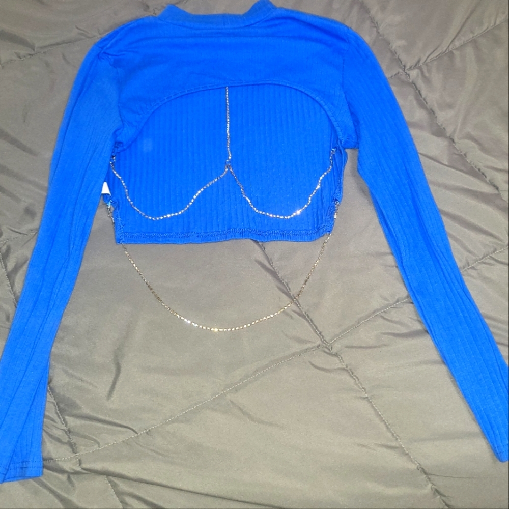 Sexy chain crop top